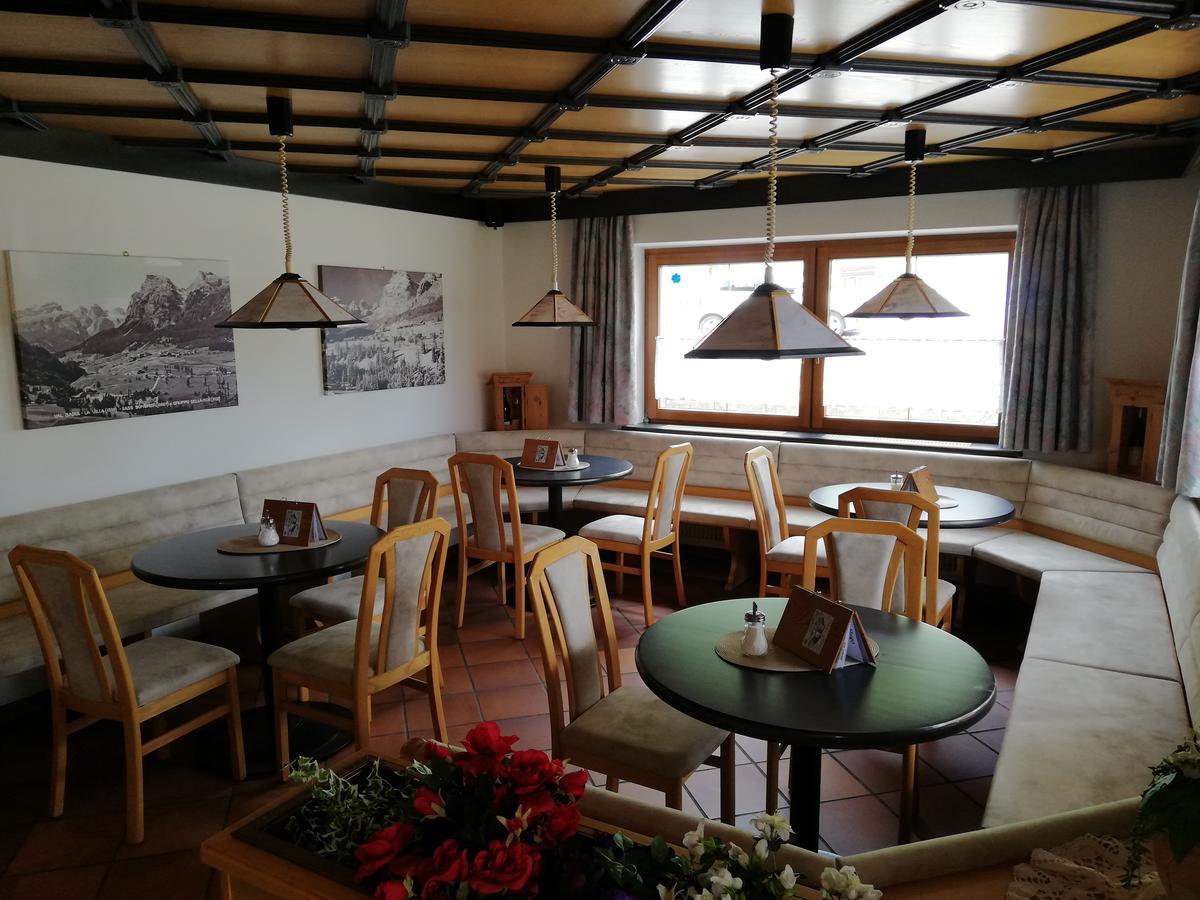 Garni Miriam Otel La Villa  Dış mekan fotoğraf